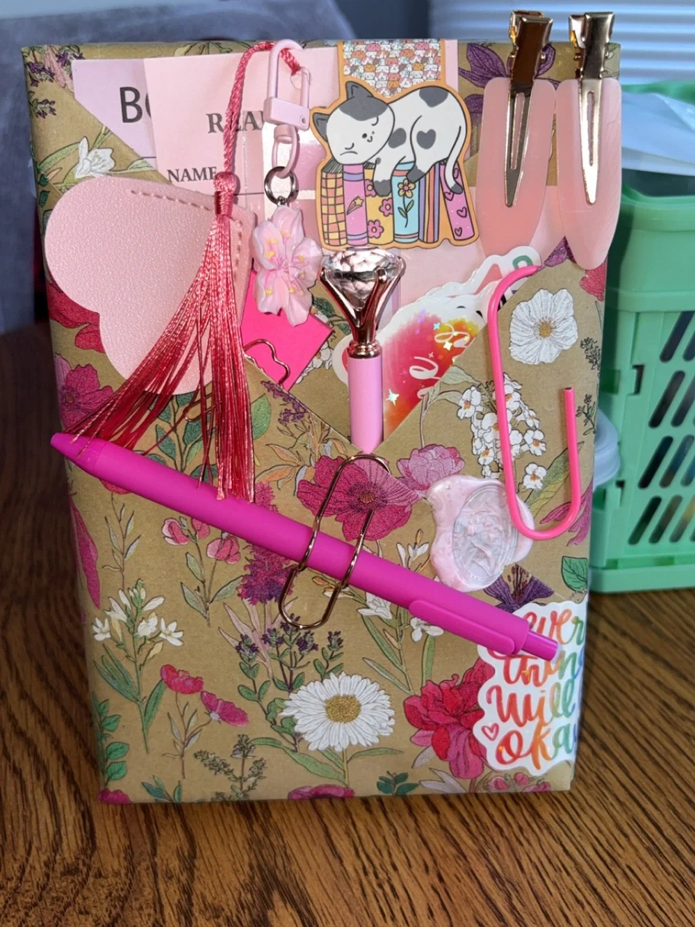 Blind date with a book young romance, novel, bundle, accessories, pens, bookmark